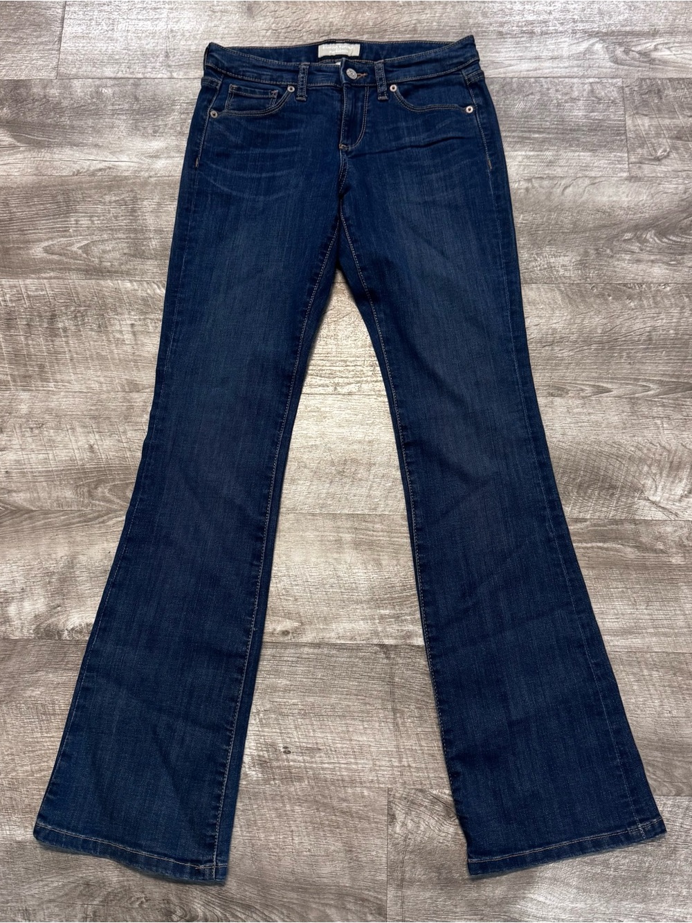 Banana Republic Slim Bootcut Medium Wash Denim Jeans NWT Womens Sz. 26/2R